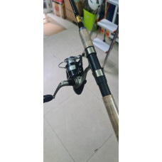 COMBO cần SWEEPFIRE 702MHFS và guồng quay cước STRIKEFORCE 2000B