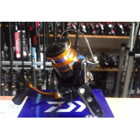 Máy câu Daiwa Revros LT 1000-XH