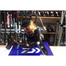 Máy câu Daiwa Revros LT 1000-XH